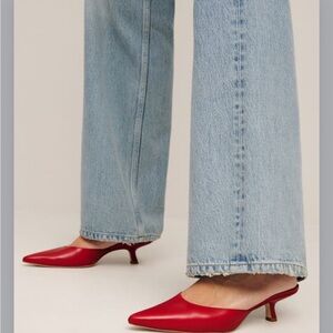 Reformation Wilda Mule - Scarlet